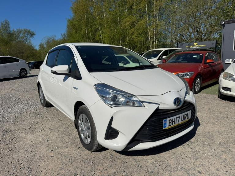 2017 Toyota Vitz 1490 cc Hybrid