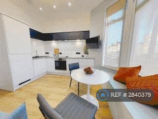 1 bedroom flat in Monthermer Road, Cardiff, CF24 (1 bed) (#2840379)
