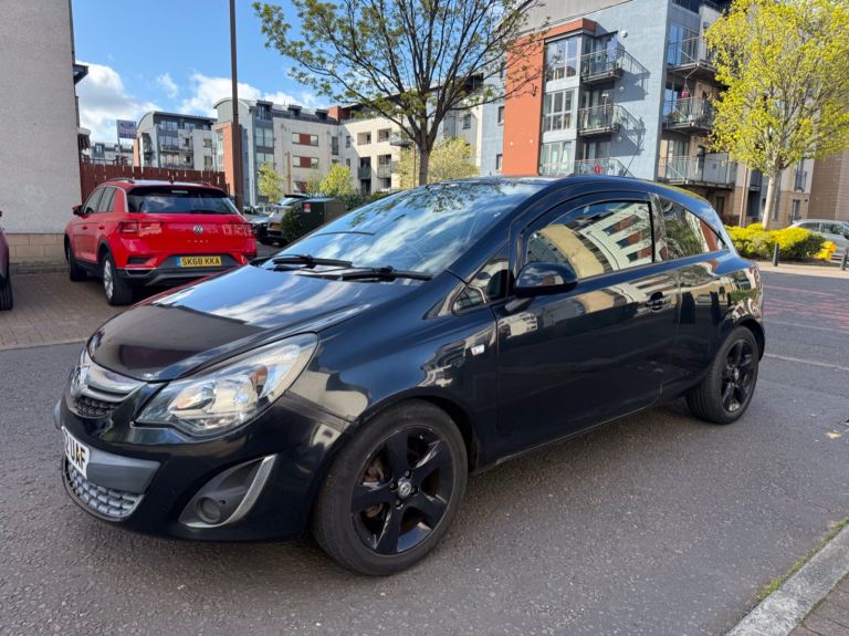 Vauxhall corsa 1.2 sxi  Low miles! (unlike Ford Fiesta)