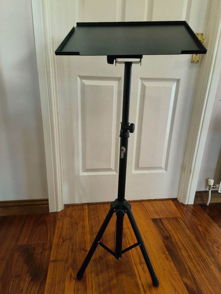 Tiger music stand