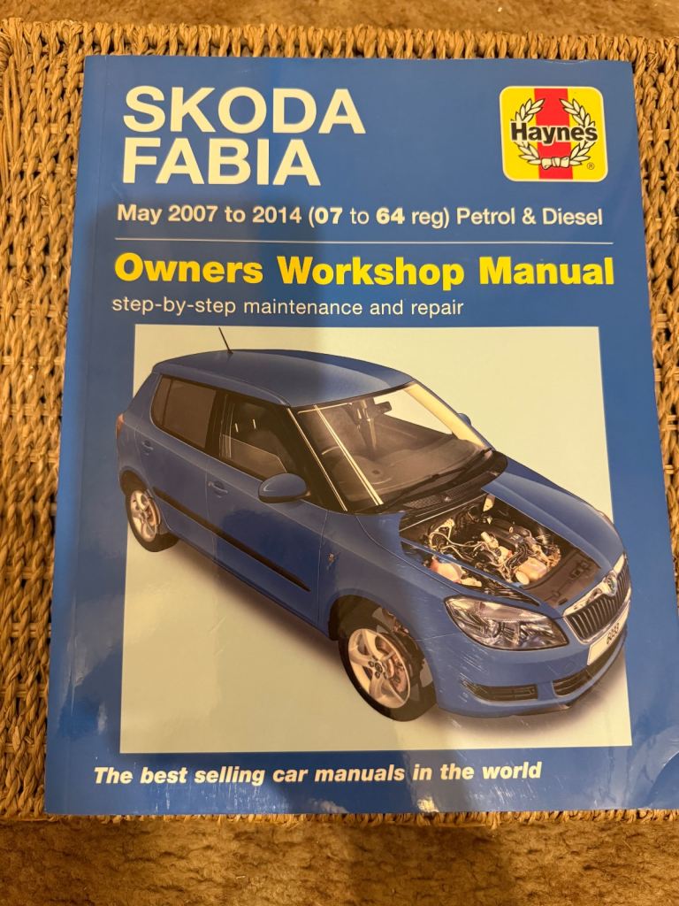 Skoda fabia book