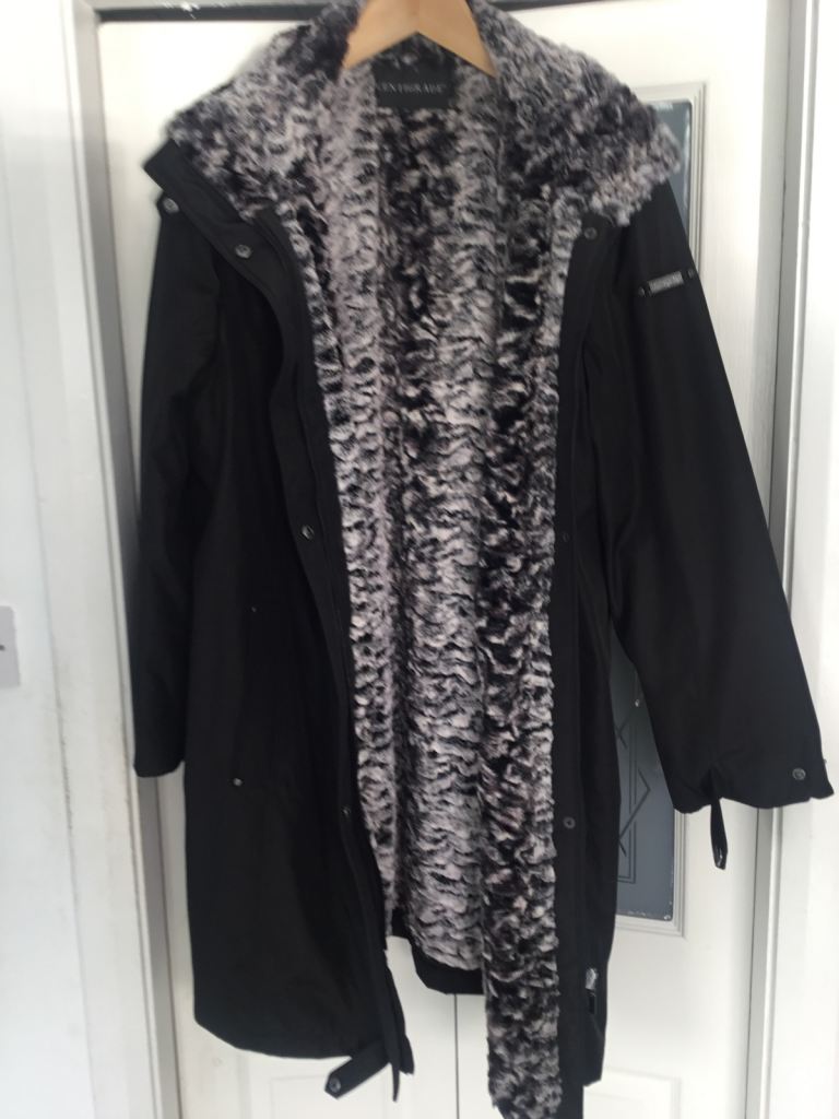 Ladies centigrade fur lined coat 