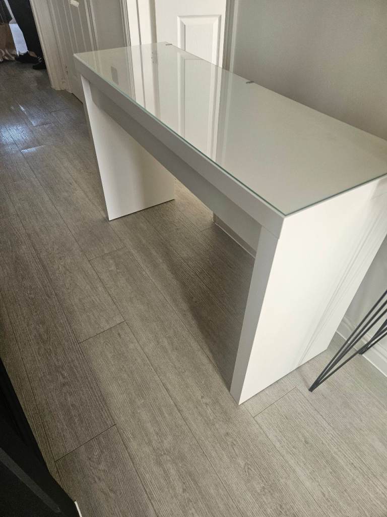Ikea Malm dressing table