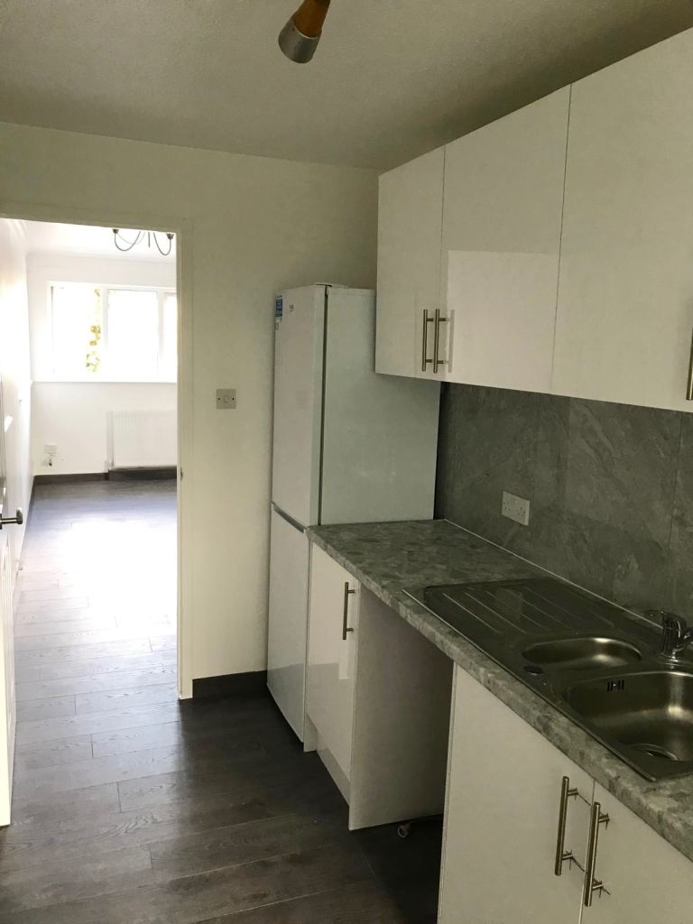 Rent 1 Bed Flat - Mandevilla Road, Enfield EN3 6SN 