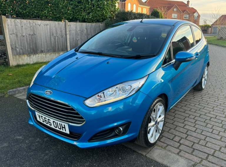 2016 (66) FORD FIESTA 1.0T TITANIUM GENUINE 45,000 MILES SAT NAV HEATED SEATS! 