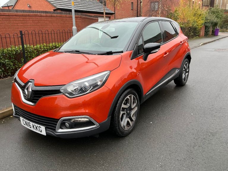 Renault, CAPTUR, Hatchback, 2016, Automatic 1461 (cc), 5 doors