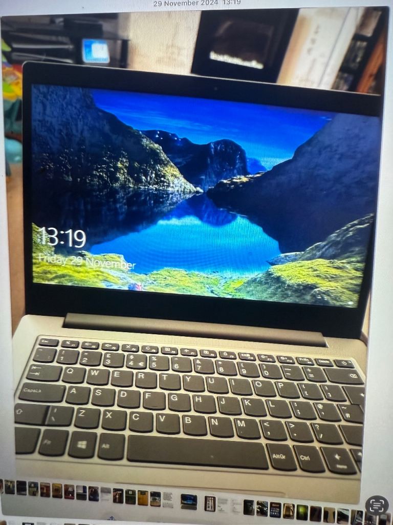 Lenovo laptop/chromebook used 2 times fast loading with travel case £165