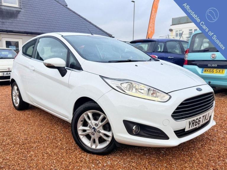 2016 Ford Fiesta 1.25 Zetec Hatchback 3dr Petrol Manual Euro 6 (82 ps) Hatchback