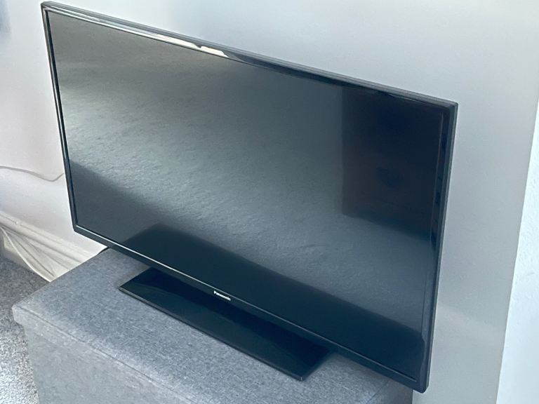 Panasonic 39” TV with Remote (TX-39 A300B)
