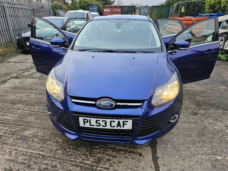 Ford, FOCUS, Hatchback, 2014, Manual, 998 (cc), 5 doors