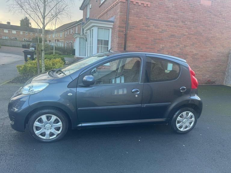 2010 Peugeot 107 1.0 Urban 5dr HATCHBACK Petrol Manual