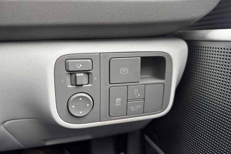 2025 Hyundai IONIQ 6 168kW Ultimate 77kWh 4dr Auto SALOON ELECTRIC Automatic