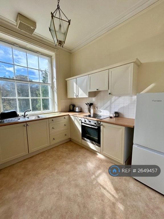 2 bedroom flat in Imperial Hotel, Exeter, EX4 (2 bed) (#2649457)