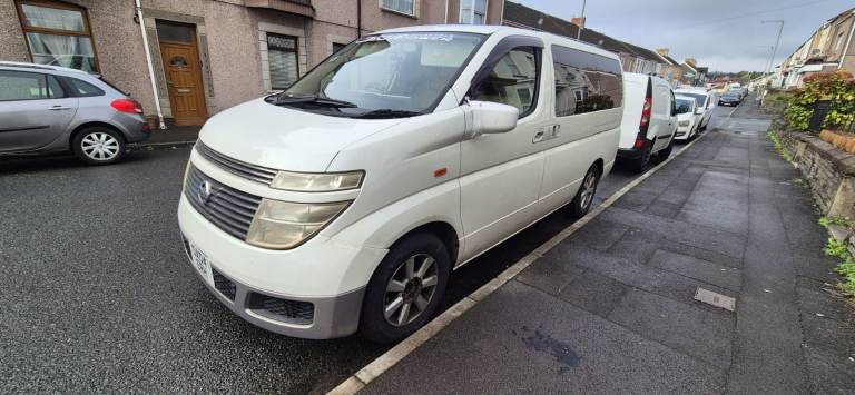 Nissan Elgrand 2004 e51