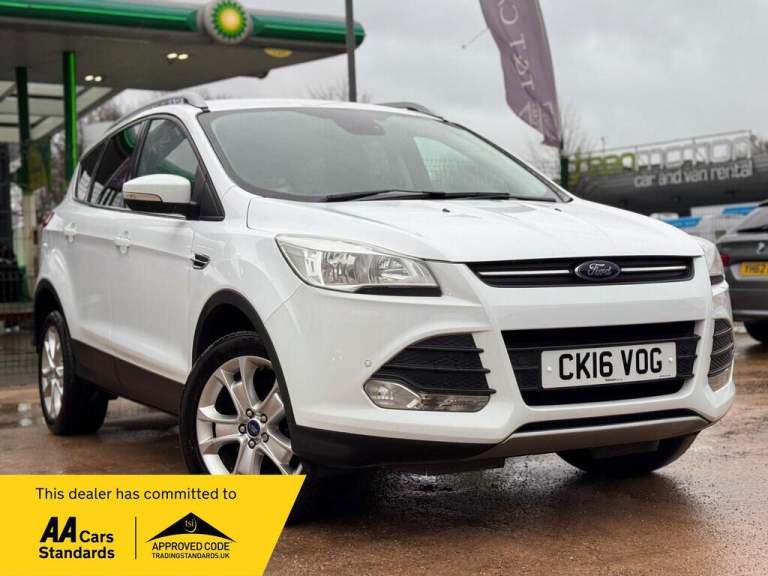 2016 Ford Kuga 2.0 TDCi Zetec SUV 5dr Diesel Manual AWD Euro 6 (s/s) (150 ps) HATCHBACK Diesel Ma...