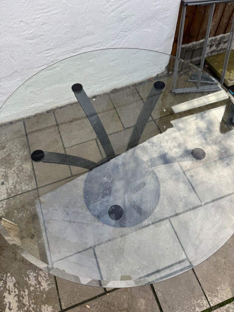 Round Glass dining table 