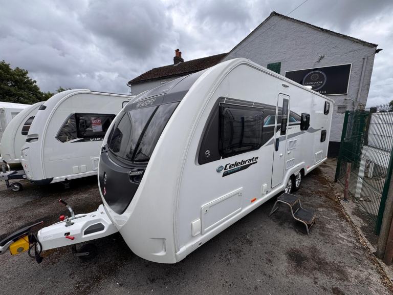 SWIFT CELEBRATE DB QUATTRO GRANDE 2024 MODEL 6 BERTH TOURING CARAVAN