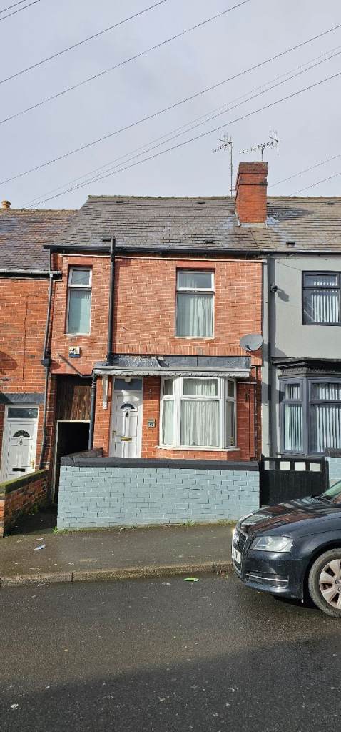 3 bed house in S4 £850pcm