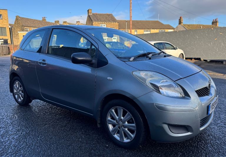 Toyota Yaris 1.0 Petrol 12 months MOT, £35 road tax BARGAIN! 