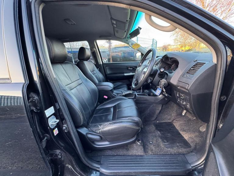 2015 Toyota Hilux Invincible D/Cab Pick Up 3.0 D-4D 4WD 171 Auto PICK UP DIESEL Automatic