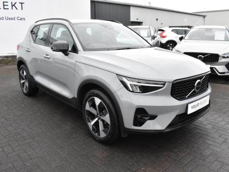 VOLVO XC40 2.0 B3P Plus Dark 5dr Auto