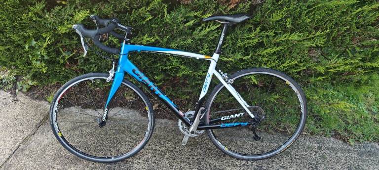 Giant Defy 2 road bike