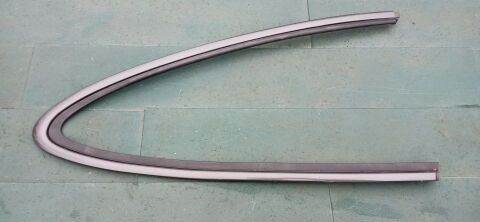 JAGUAR XKR XK8 X100 REAR RIGHT OFFSIDE DRIVERS QUARTER WINDOW TRIM GREY