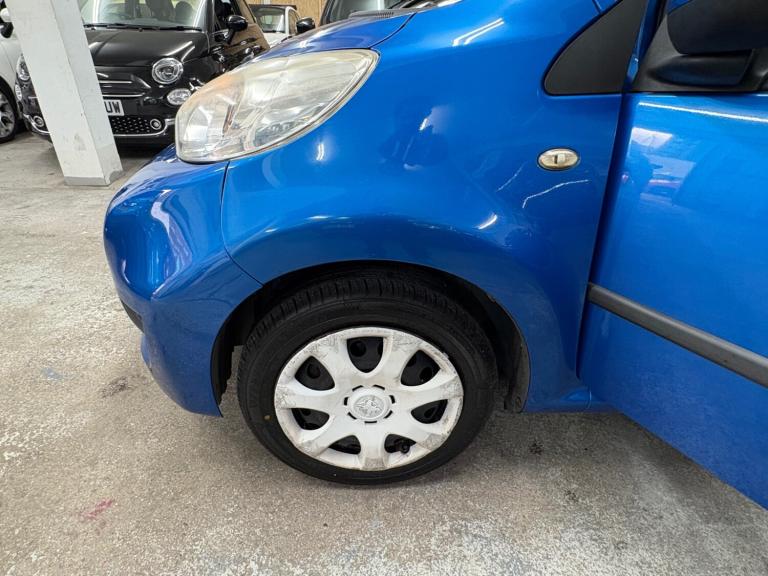 2009 Peugeot 107 1.0 Urban 5dr 2-Tronic HATCHBACK Petrol Automatic