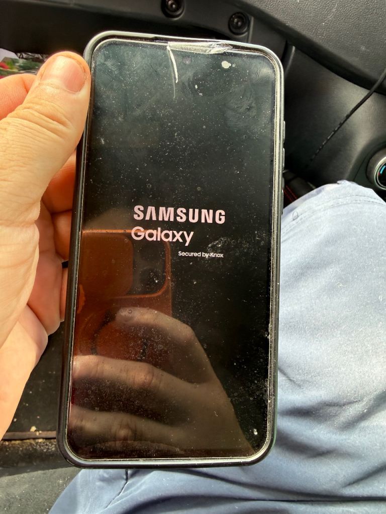 As new samsung galaxy a55 in all networks £100