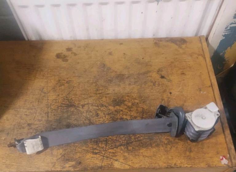 Toyota Hilux Seat Belt Right Side TKAB0EF496 2.4 TD 4WD 2L-T Export Pickup