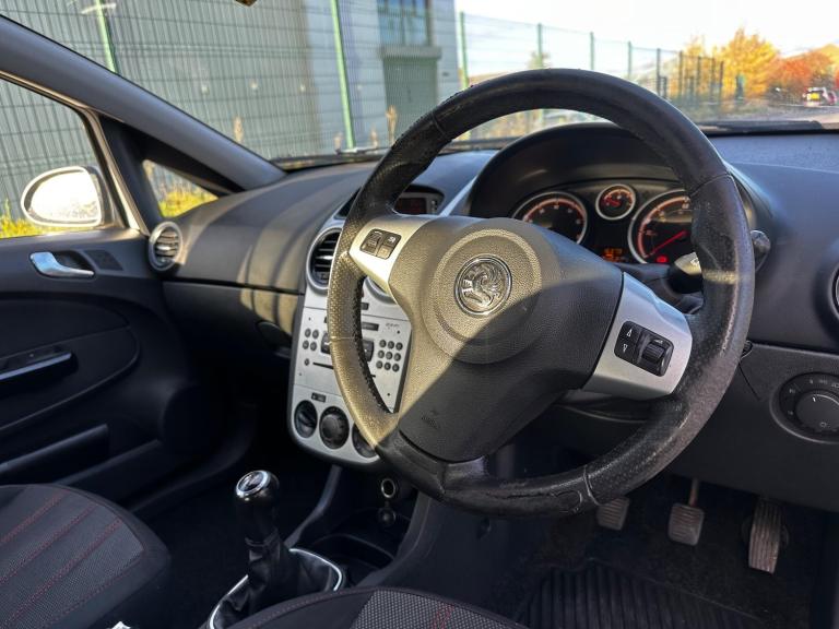 2009 Vauxhall Corsa 1.4i 16v SXi 5dr HATCHBACK Petrol Manual