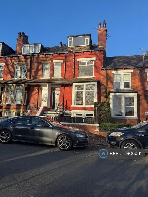 2 bedroom house in Warrels Grove, Leeds, LS13 (2 bed) (#2906081)