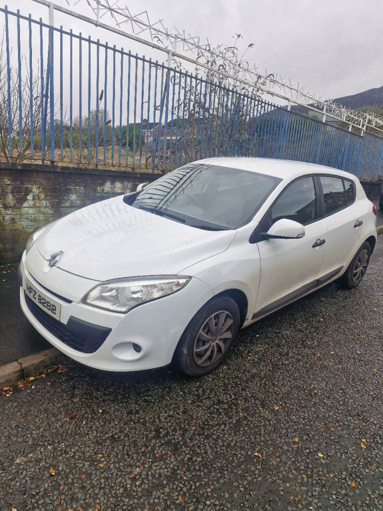 Renault, MEGANE, Hatchback, 2011, Manual, 1598 (cc), 5 doors