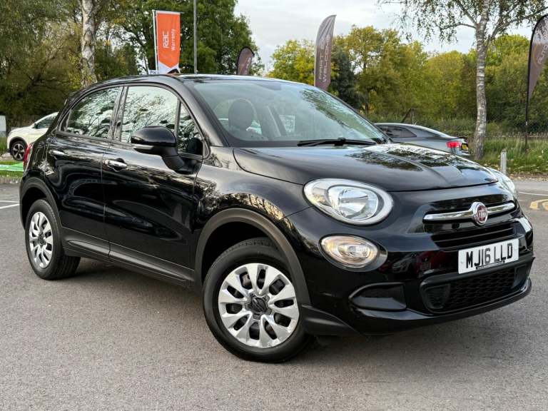 2016 FIAT 500X 500x City Look 1.6 E-torq Pop ULEZ Petrol Manual 5 Door Black