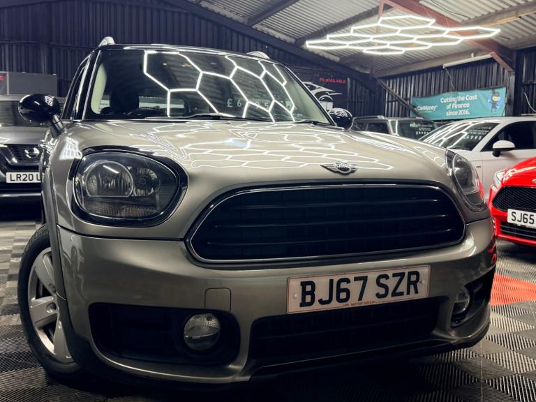 2017 MINI Countryman 2.0 Cooper D 5dr HATCHBACK Diesel Manual