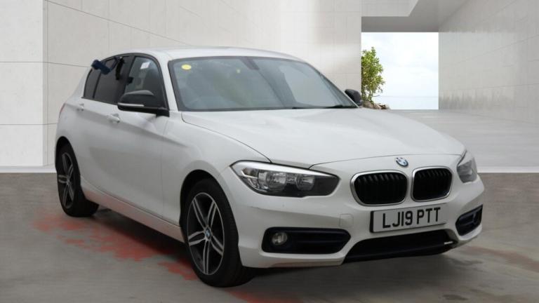 2019 BMW 1 Series 118i [1.5] Sport 5dr ++ NAV / ULEZ / DAB / BLUETOOTH ++ HATCHBACK Petrol Manual