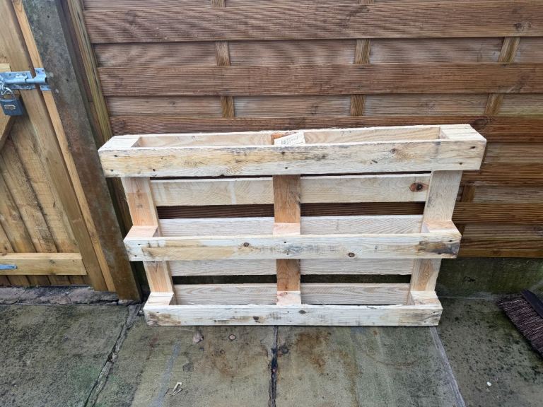 FREE Pallet 