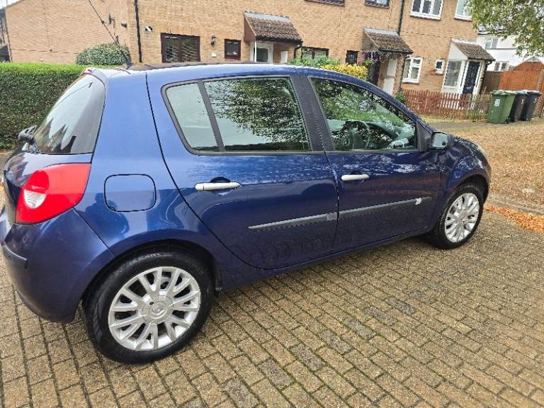 Renault Clio Dynamique 1.4 16V Petrol low Mileage, 11 months mot