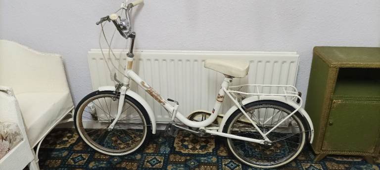 White Folding Bike with Carrier - Fair Condition