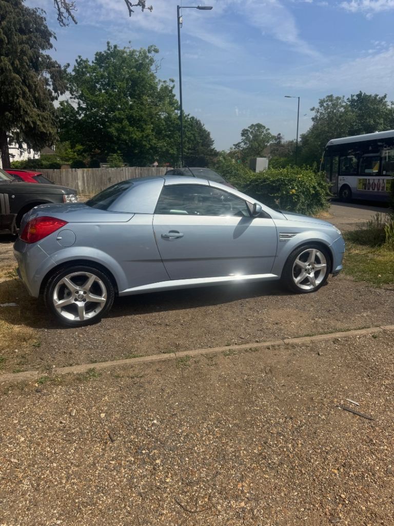Vauxhall, TIGRA, Convertible, 2005, Manual, 1796 (cc), 2 doors