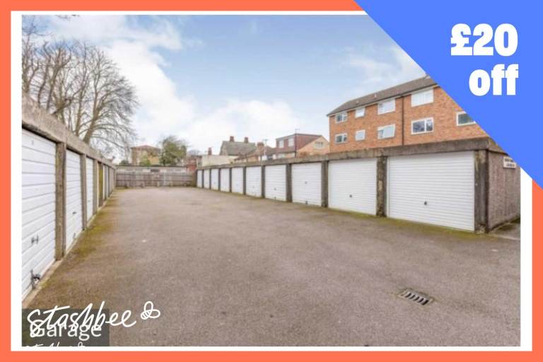 Fantastic 153 Sq Ft Garage available to rent in London (N11)