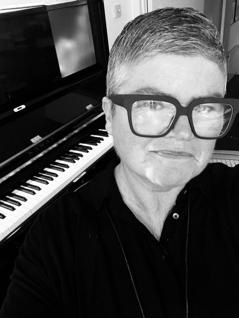 Highly experienced/qualified & fun PIANO teacher has a few spaces for adults and children 