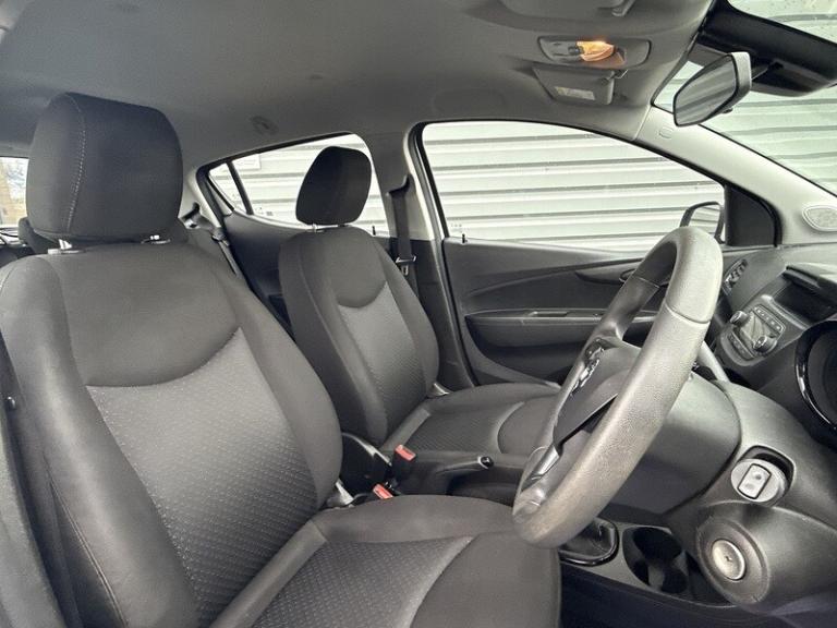 2016 Vauxhall Viva 1.0 SE 5dr [A/C] HATCHBACK PETROL Manual