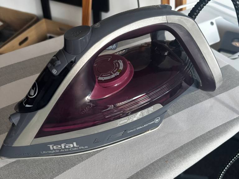 tefal ultraglide anticalc plus steam iron
