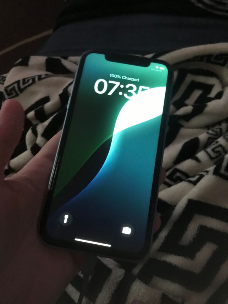 Apple iPhone XR 256GB Blue – Good Condition