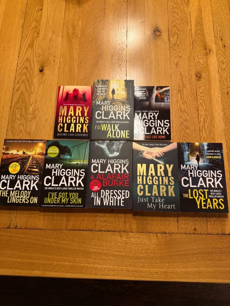 Collection of 8 Brand New Mary Higgins Clarke Paperback Books