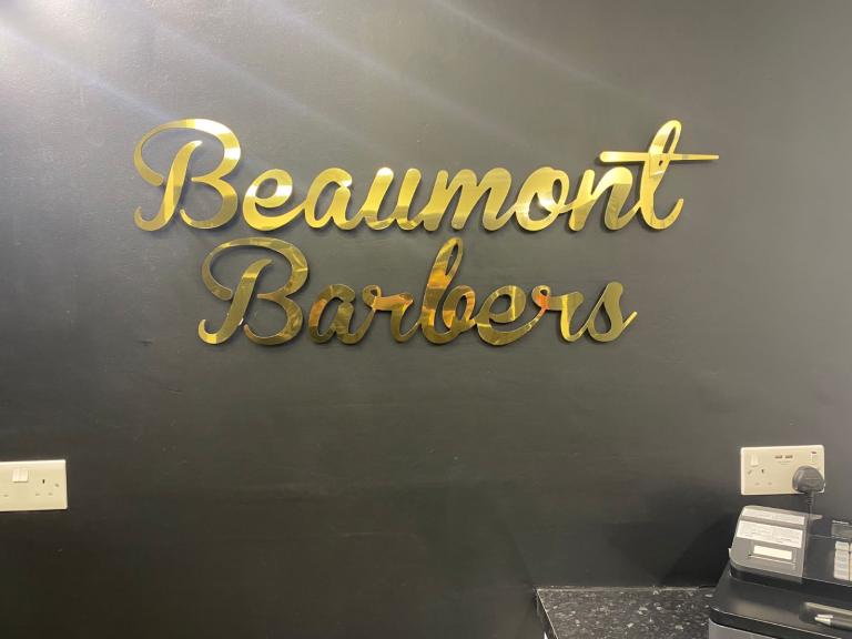 Barber/ hairdresser 