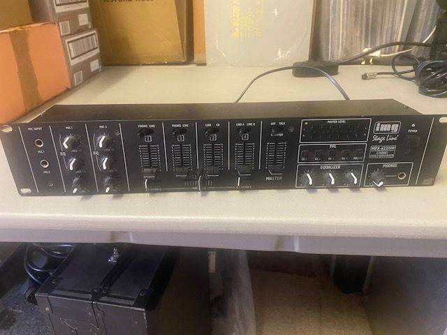 STAGELINE 622 MIXER - GOOD USED CONDITION - COMPACT SIZE - ONLY £150