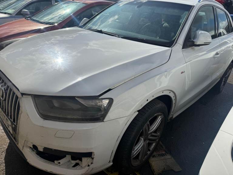 Breaking spare parts audi q3 8u tdi 