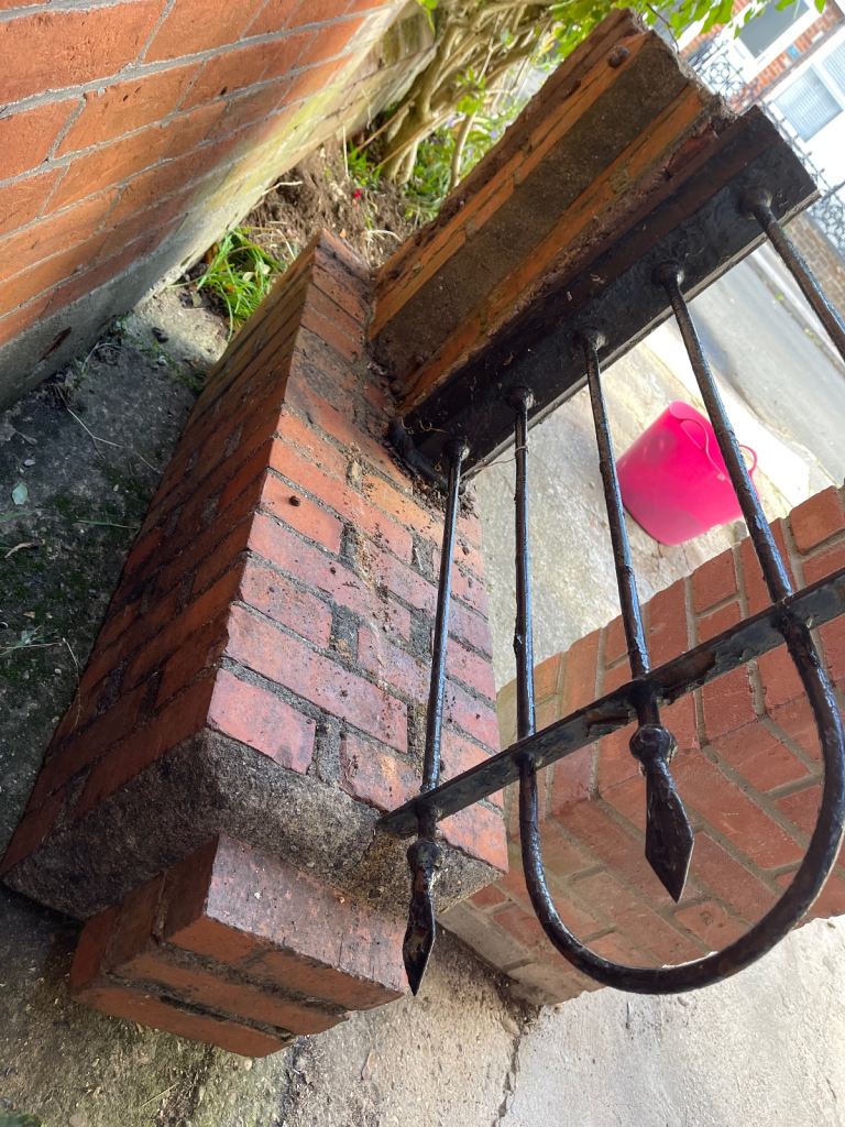 FREE wall and post Victorian brick section with iron fence